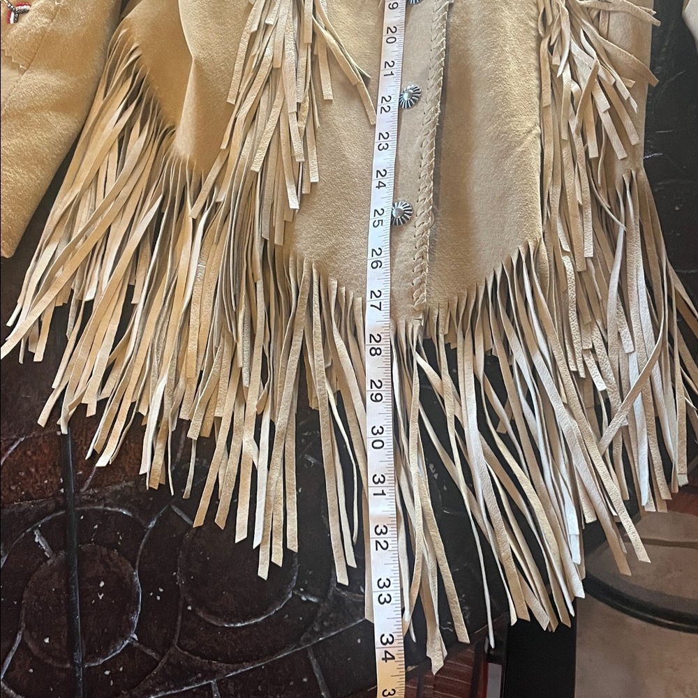 Fringe suede  Jacket - Picture 16 of 17